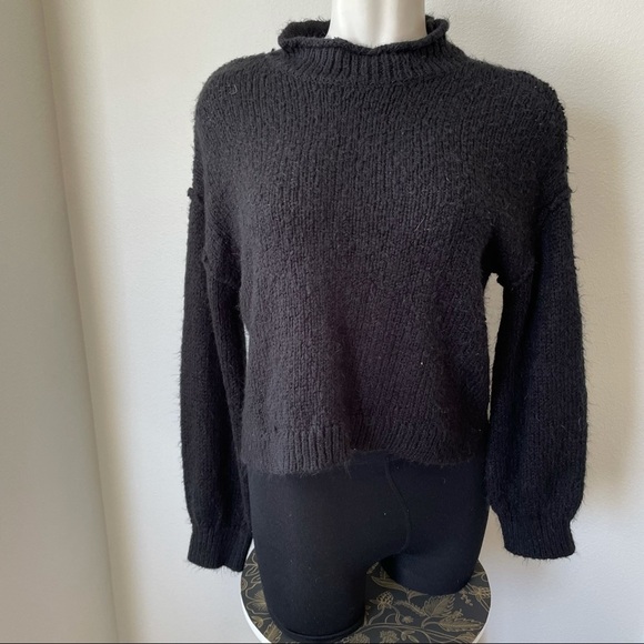 Abound mock neck black bubble sleeve sweater sz.L - Picture 1 of 4